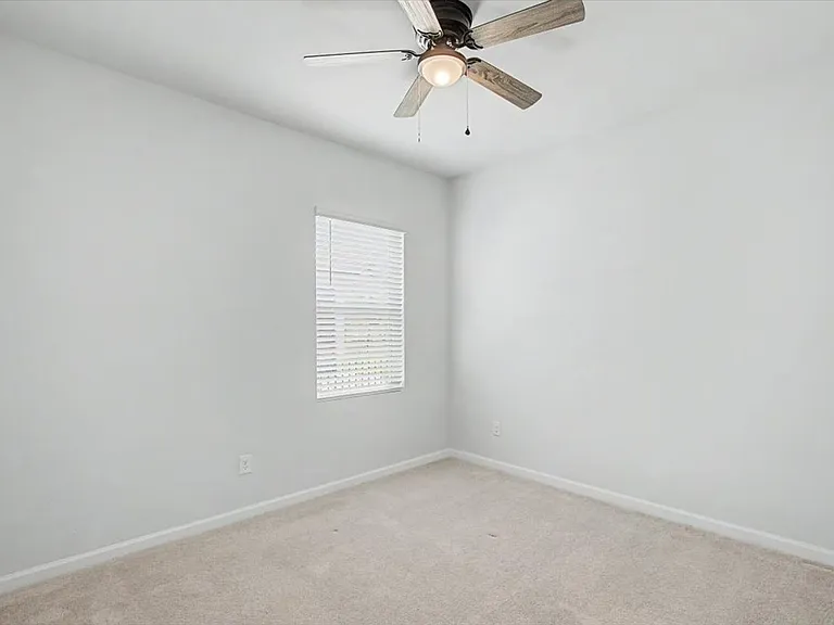 783 Longleaf Dr — Photo 21