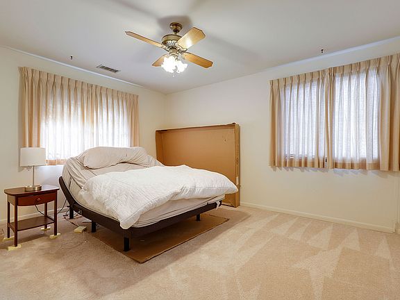 4th image of 22 Sauk Trl APT 4