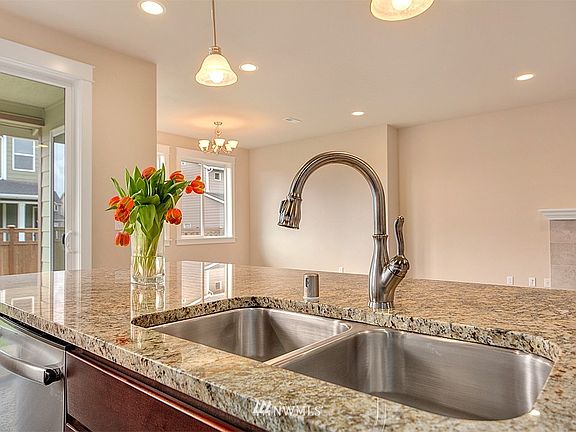 5th image of 8836 Buttercup Street SE #178