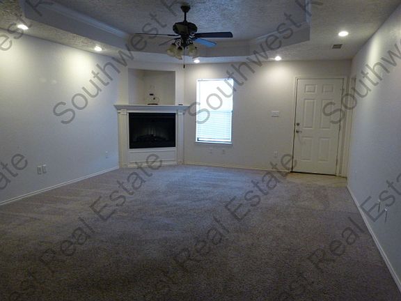 3rd image of 908 Stanton Pl #A