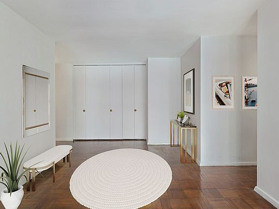 3rd image of 201 E 66th St APT 5L