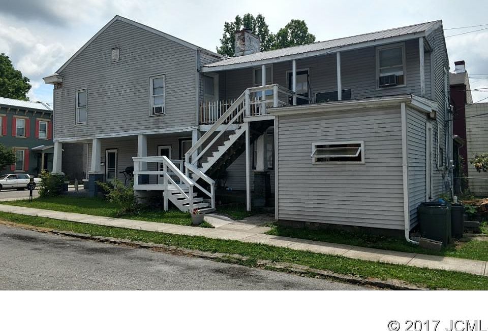 2nd image of 627 N Walnut St