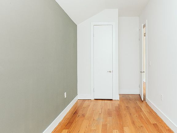 5th image of 22 Woodbine St #4