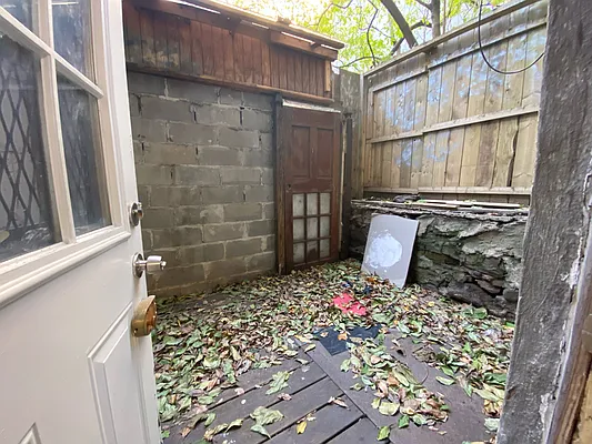 Rented by Village Living Realty | media 8