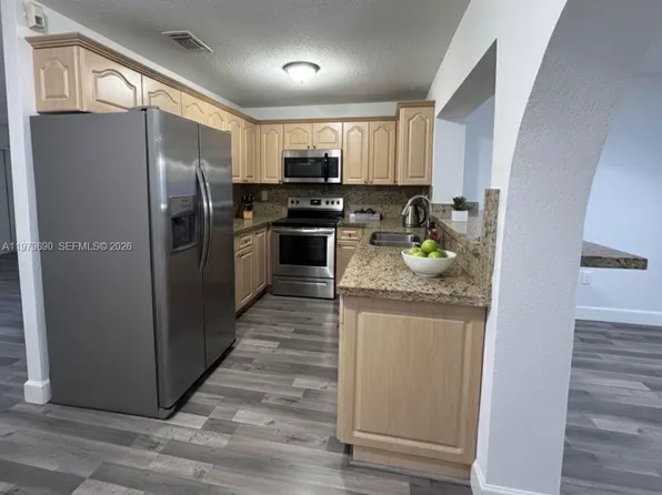 6875 SW 148th Ct, Miami, FL 33193