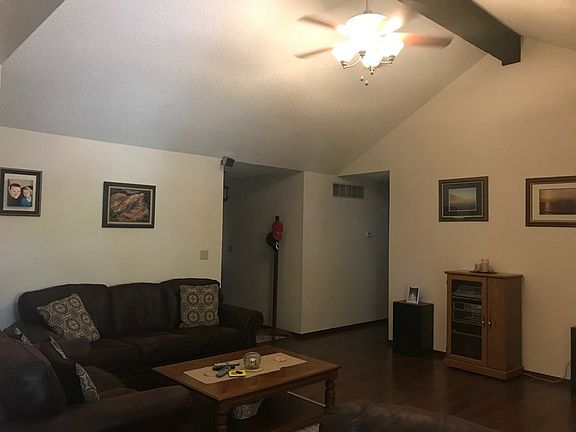 2nd image of 2601 S Stilwell St