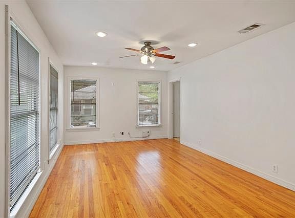 3rd image of 313 Wista Vista Dr