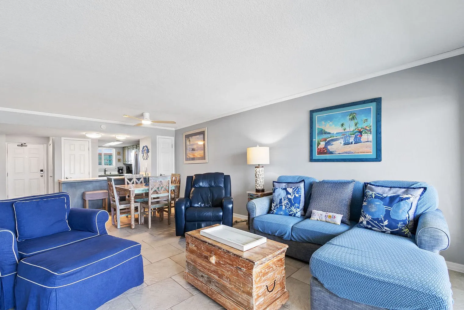 2 bed, 2.0 bath, 893 sqft, $3,604 — Photo 2
