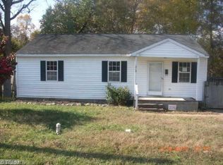 213 7th St, Burlington, NC 27215