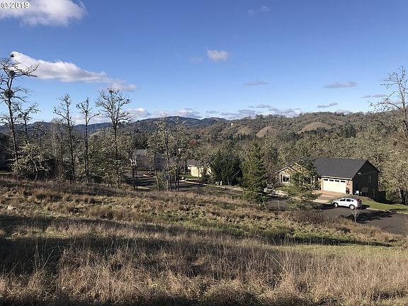 5th image of 305 Winchester Creek Ave