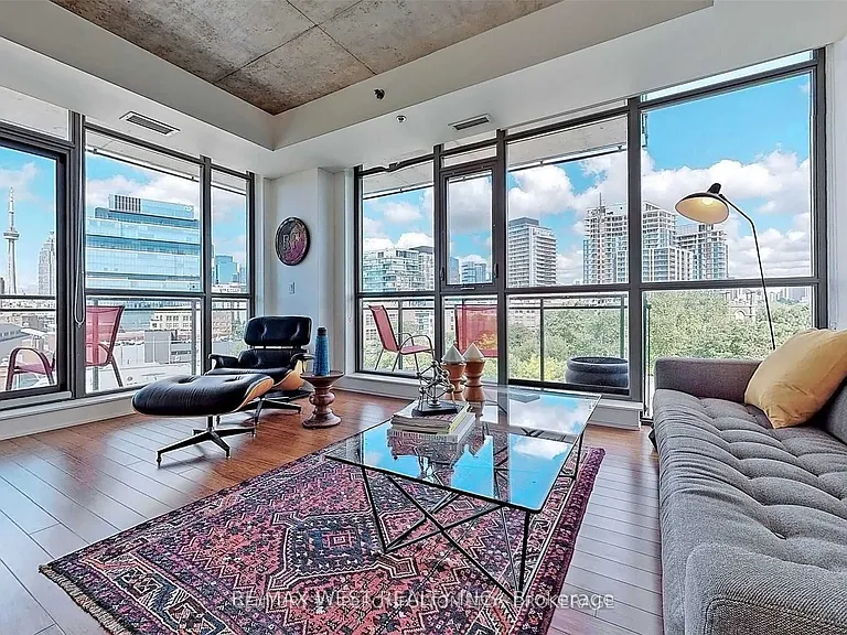 90 Trinity St #610 — Photo 1