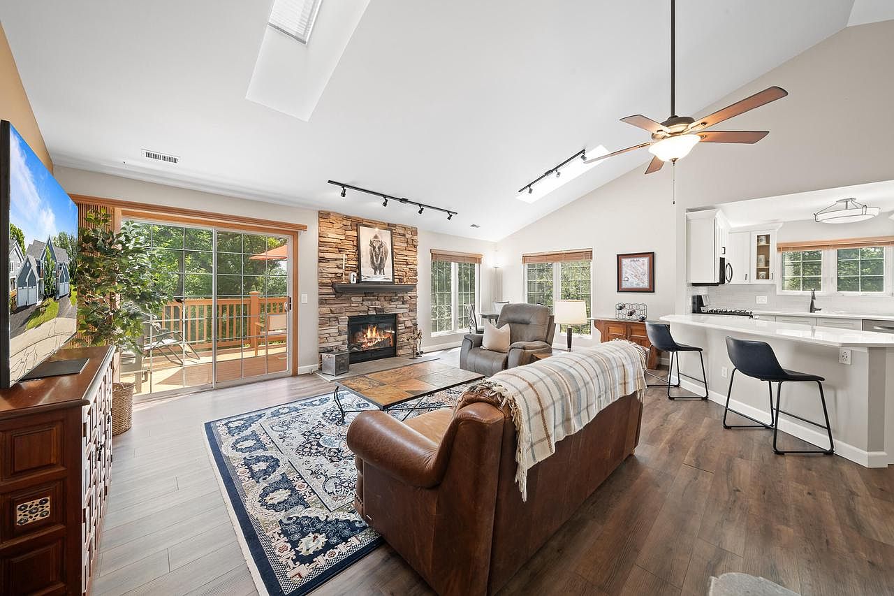 1045 Lakeland DRIVE #9-35