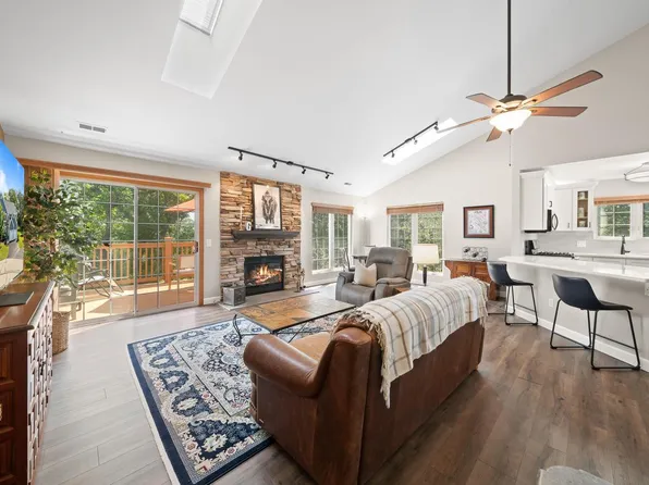 1045 Lakeland DRIVE #9-35, Lake Geneva, WI 53147