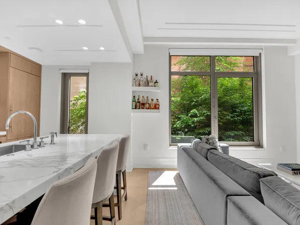 40 Bleecker Street 3H image 2 of 15