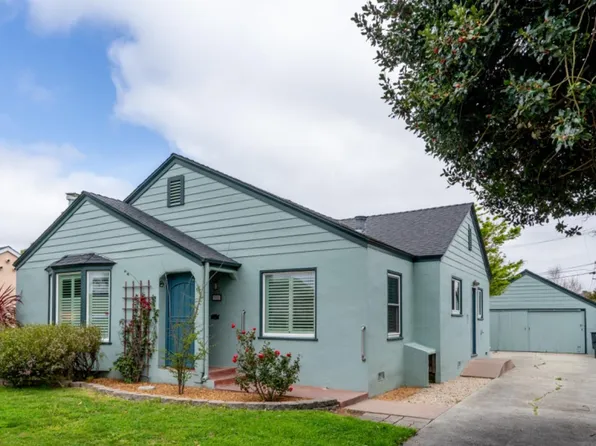 325 Hawthorne St, Salinas, CA 93901