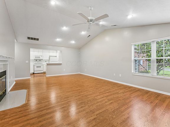 5th image of 441 Charles Spring Dr