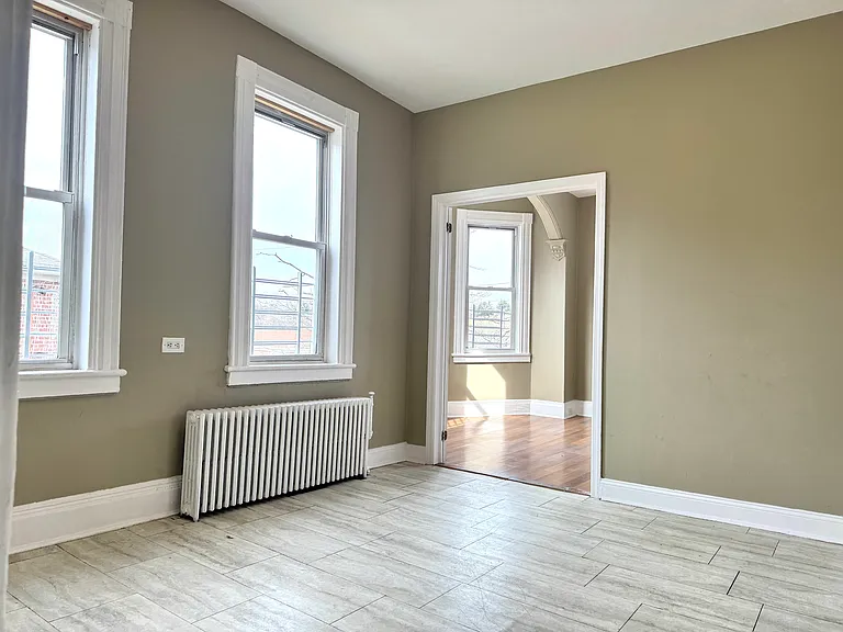 42 Bennett Ave #2 — Photo 11