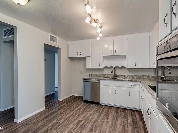 4th image of 2916 W Palo Verde Dr