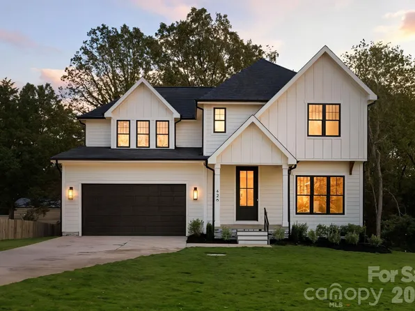 426 Richards Ln, Mooresville, NC 28115