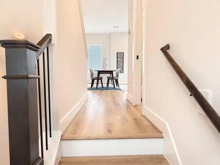1604 Malvern St — Photo 34