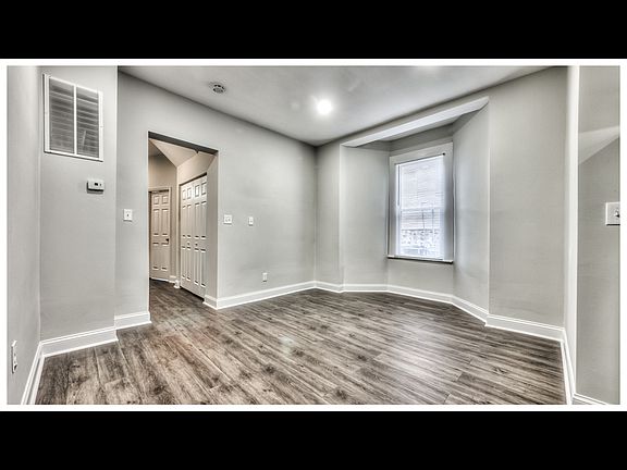 5th image of 2220 Lyndhurst Ave APT 1