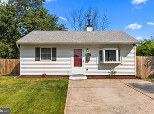 630 Barclay Ave, Morrisville, PA 19067