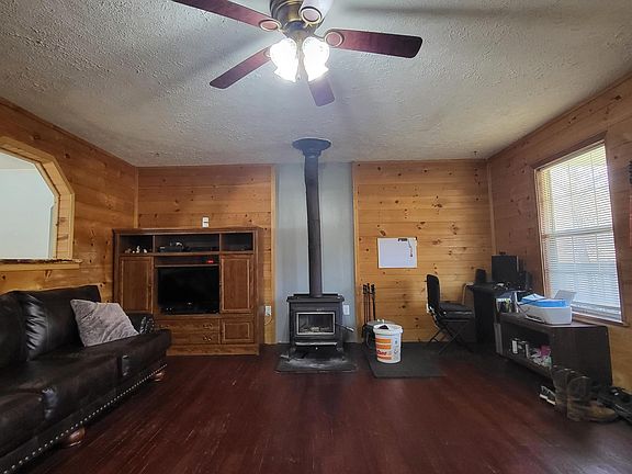 5th image of 163 Spoone St