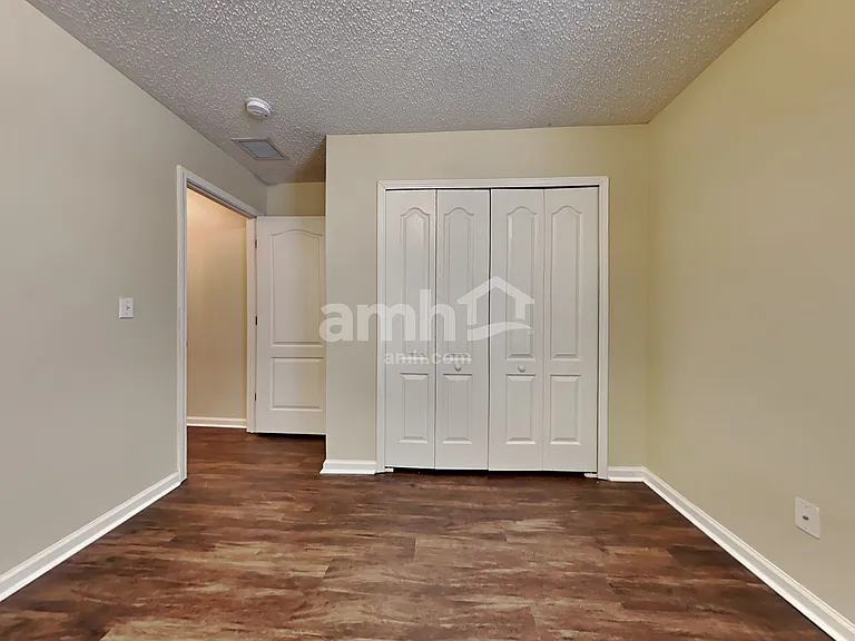 209 Fort Milton Dr — Photo 13