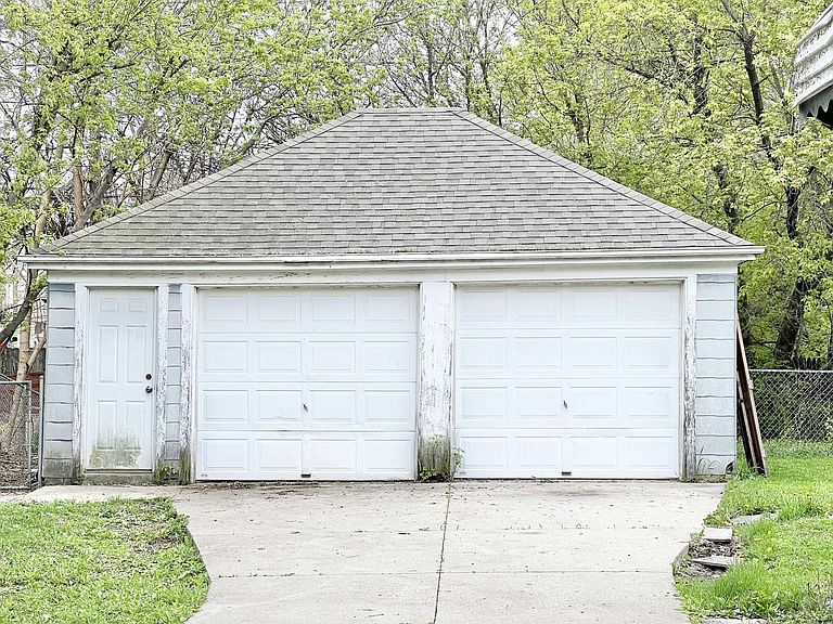 Listing photo 4