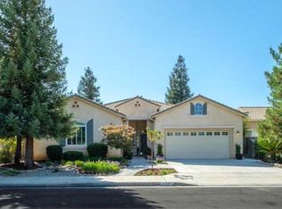 2445 E Christopher Dr, Fresno, CA 93720