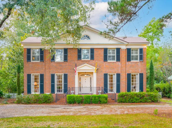 124 Folly Road Blvd, Charleston, SC 29407