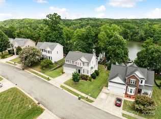 132 Lighthouse Rd, Mount Holly, NC 28120