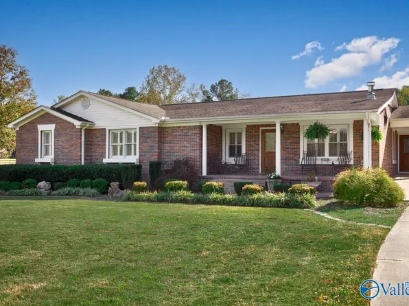 357 Cabbage Patch Rd, Valhermoso Springs, AL 35775