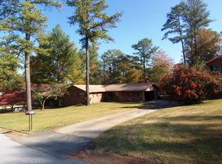 2633 Skyline Dr, College Park, GA 30337