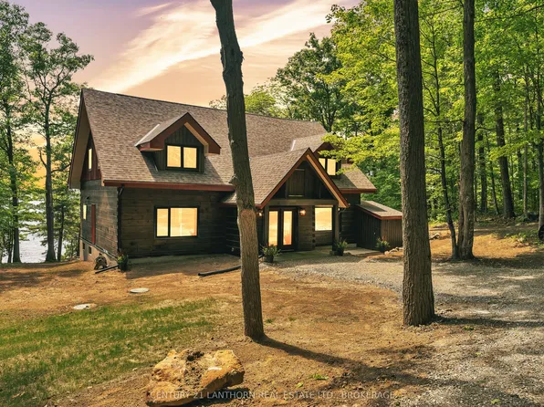 1120B Warrington Rd, North Frontenac, ON K0H 2P0