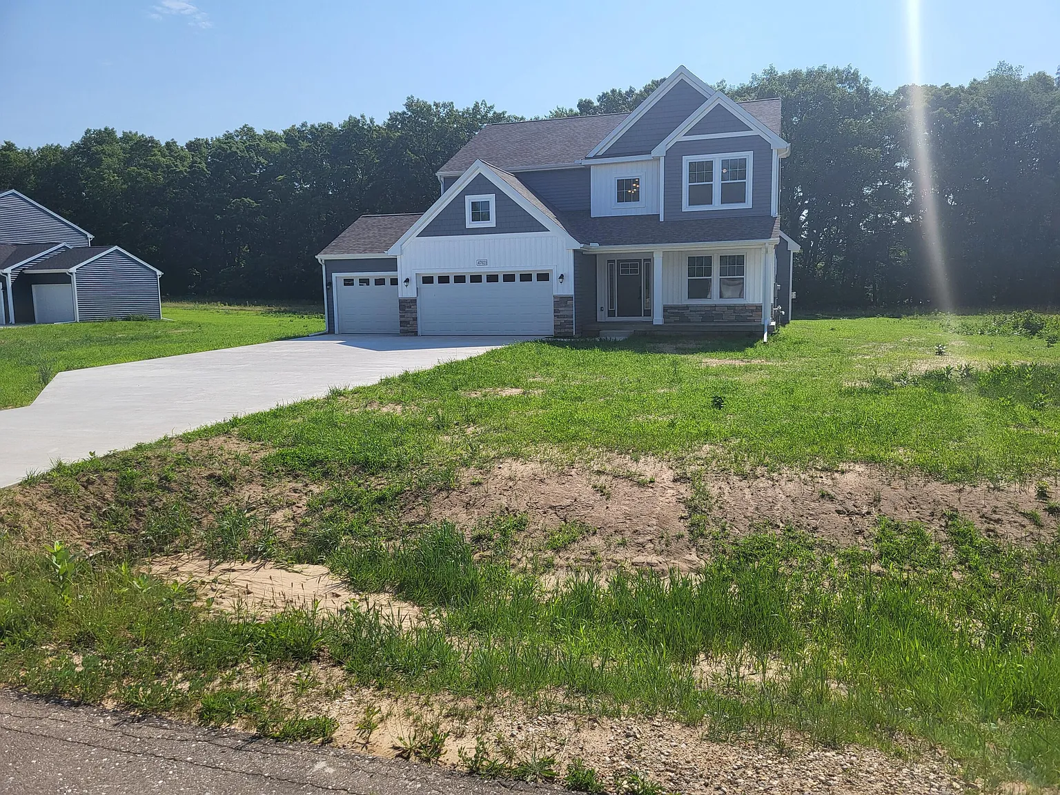47021 Silver Oaks Blvd photo 1