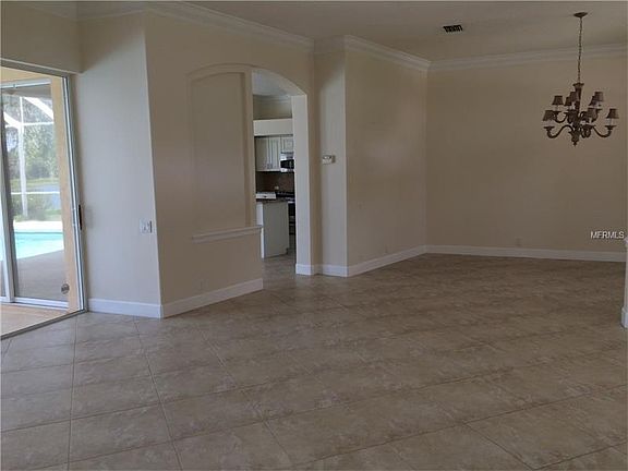 3rd image of 4780 Sweetmeadow Cir