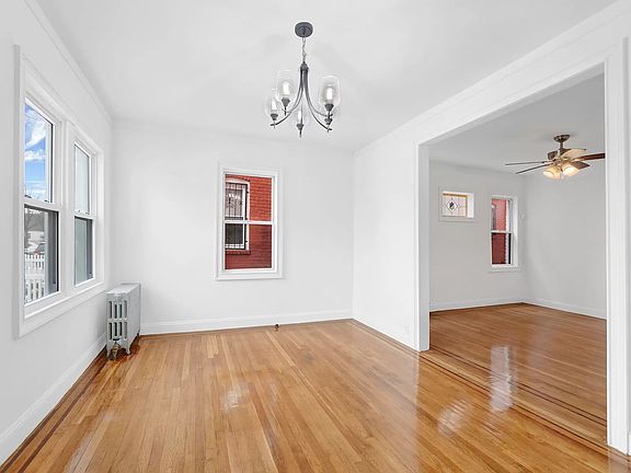 4th image of 107-52 139th St