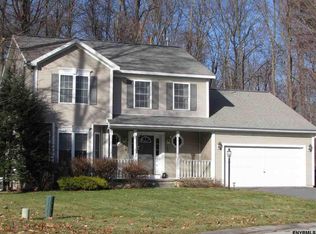 4 Sherman Oaks, Clifton Park, NY 12065