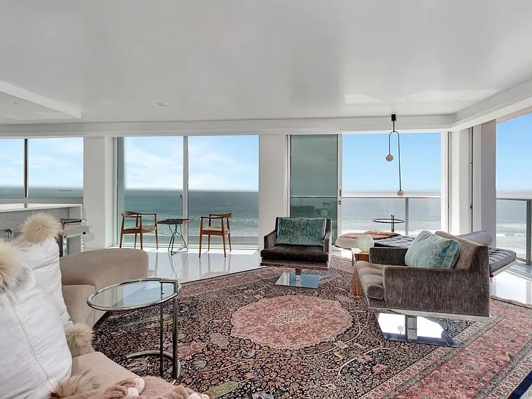 1760 Avenida Del Mundo #504 — Photo 19