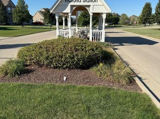 N42W22655 Cabot Ct, Pewaukee, WI 53072