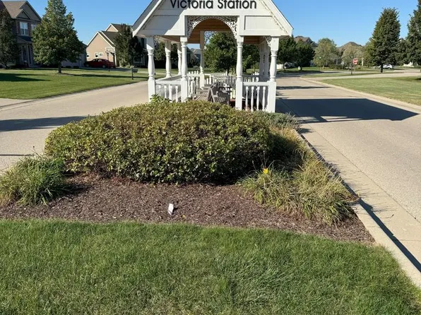 N42W22655 Cabot COURT, Pewaukee, WI 53072