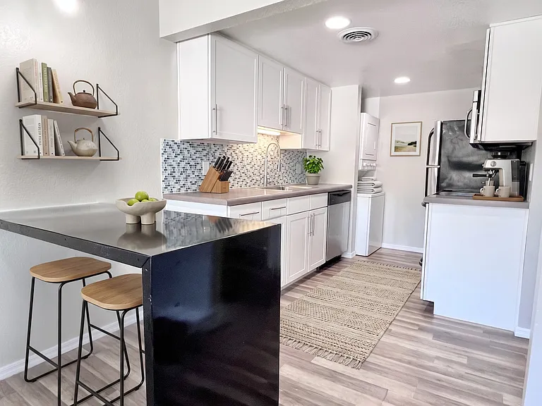 4127 N 9th Ave #6 — Photo 9