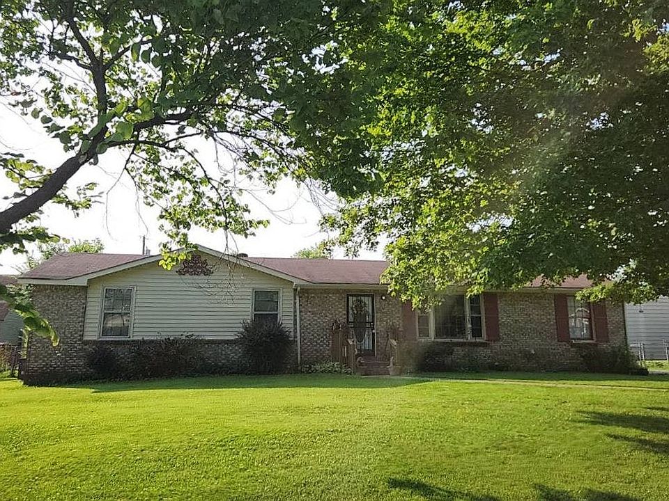 1st image of 2245 Robin Dr