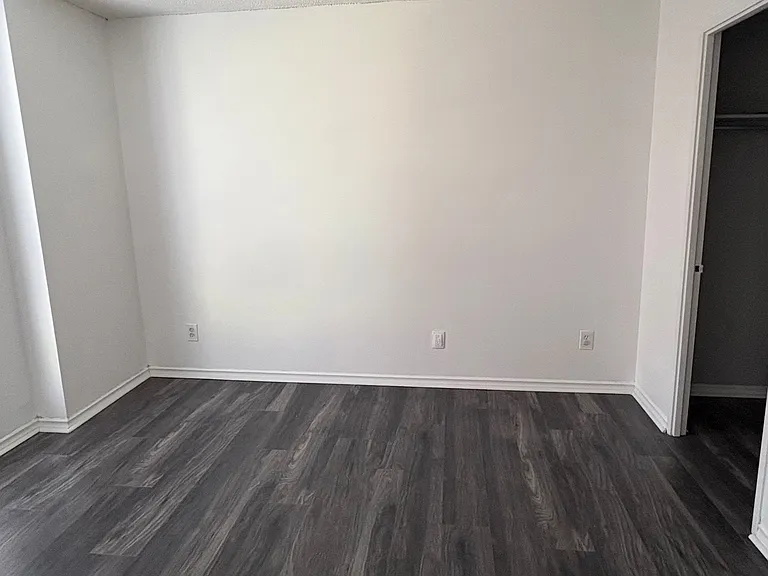 80 Charles St E #502 — Photo 12