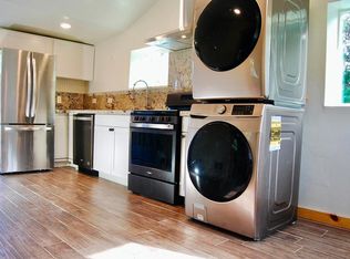 1028 Prospect Pl, Vista, CA 92081