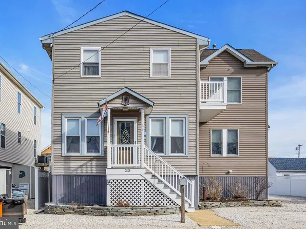 23 E Winifred Ave, Beach Haven, NJ 08008