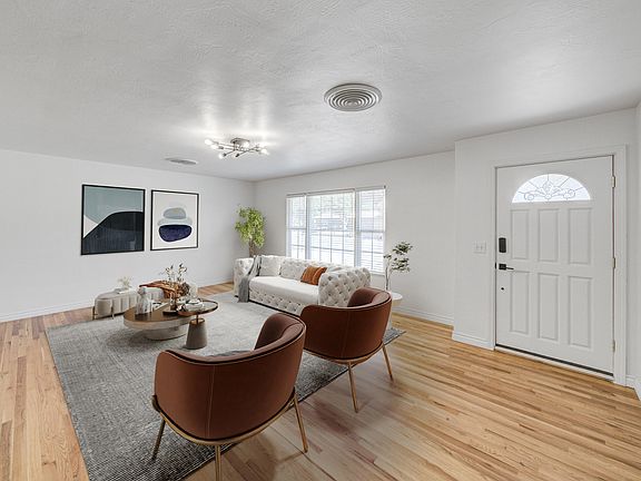 5th image of 1016 W Howard Avenue
