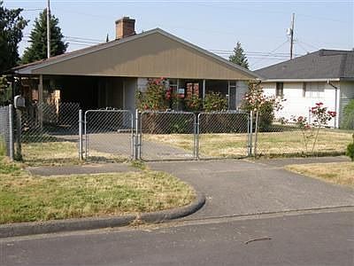 1st image of 915 E 51st St