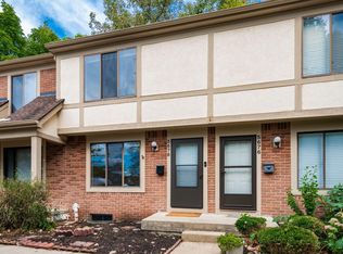 5678 Great Hall Ct, Columbus, OH 43231